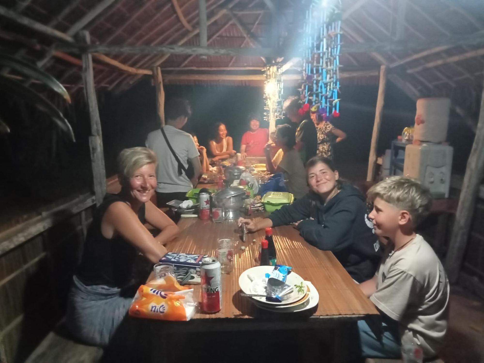 Ransiwor Homestay Kri Екстериор снимка